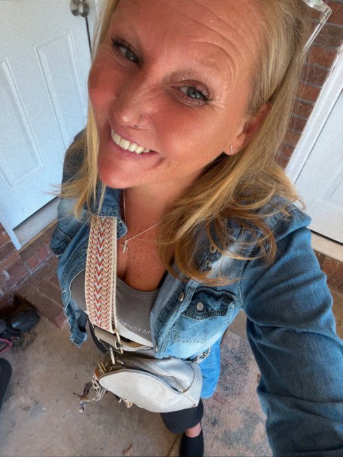 dee483a21a4a2fc6a499d85e8a03849a