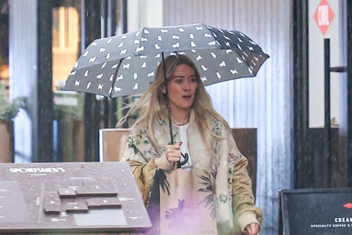 21e8876e5b05a2ba2e3ee27289406210