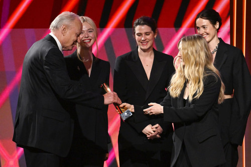 4cb6edcf00baadca9101c6c1e4987fb6