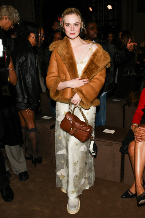 5ca55f30e832dd54680240bb9a7a9038