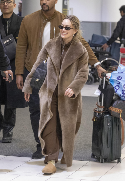 6110c16c8d56bdbd48868d6d6d57a7a9