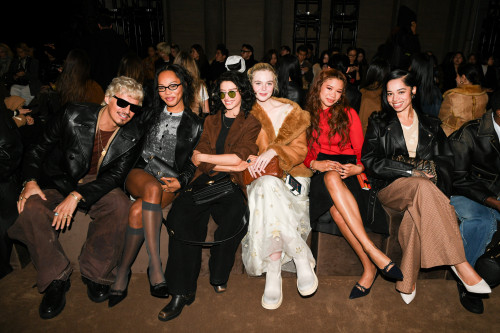 8c29c5fdaf6e95558a4e810e8b418dee