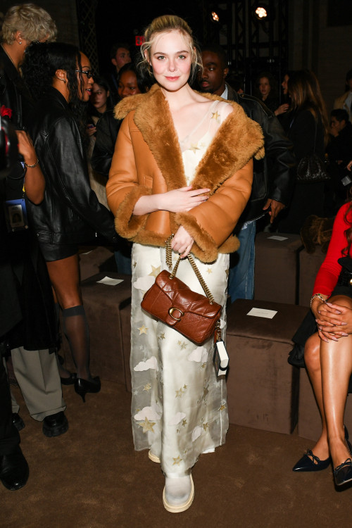 c989f80ae17c9fee65bd9ee15f3202e7