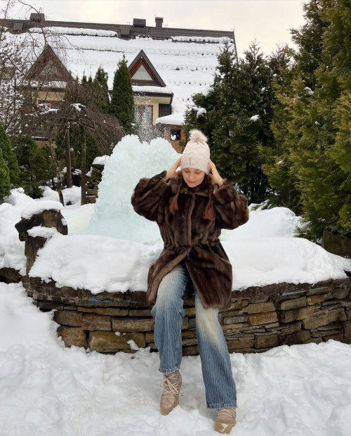 09401652244b558fa33b17eb1b71202b