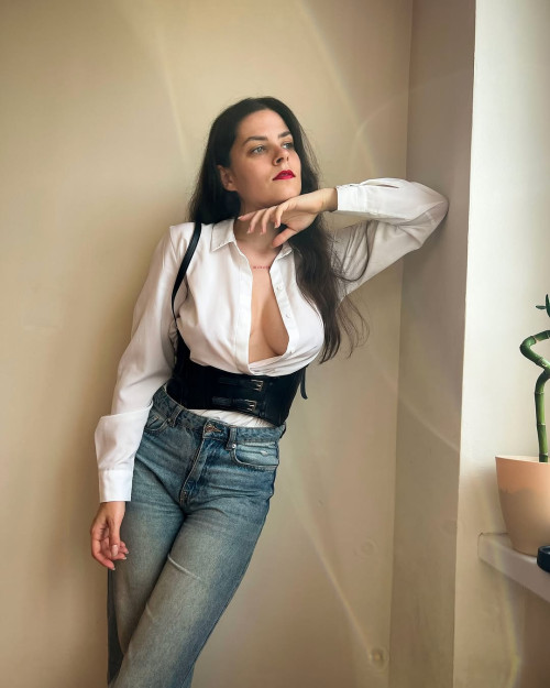 0e610640f17ddd9f4080b8ad1e2acd93