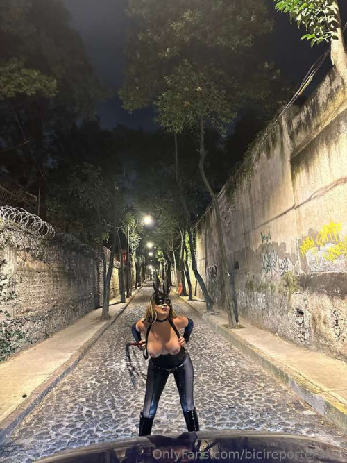 19a0fa881d9ff1715806b5f94d1fa5d5