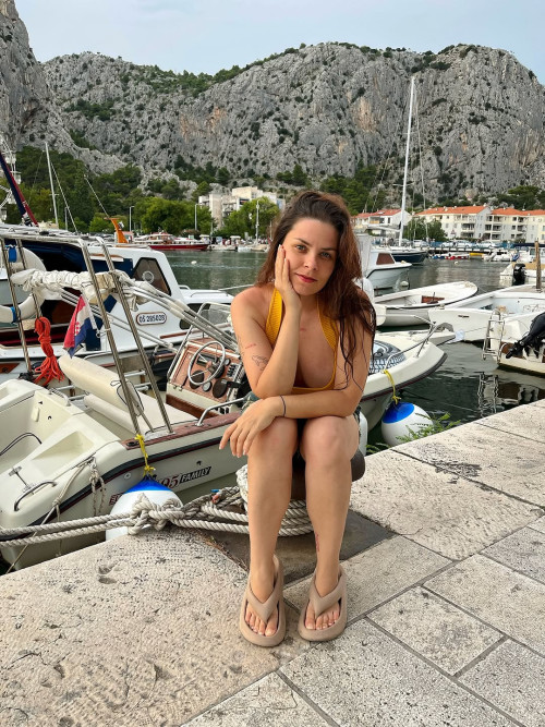 2265daad1f9bba8fca842cb727c27a6f