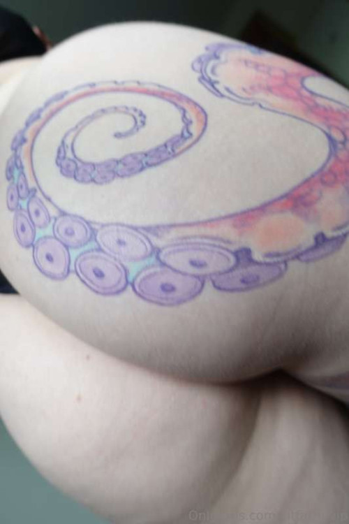 52e3b9314539913b28ce40ea6ecfd71b