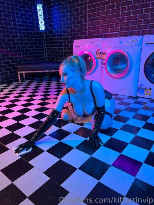 8e0983a443de9dbd35e07b8f80fed5f5