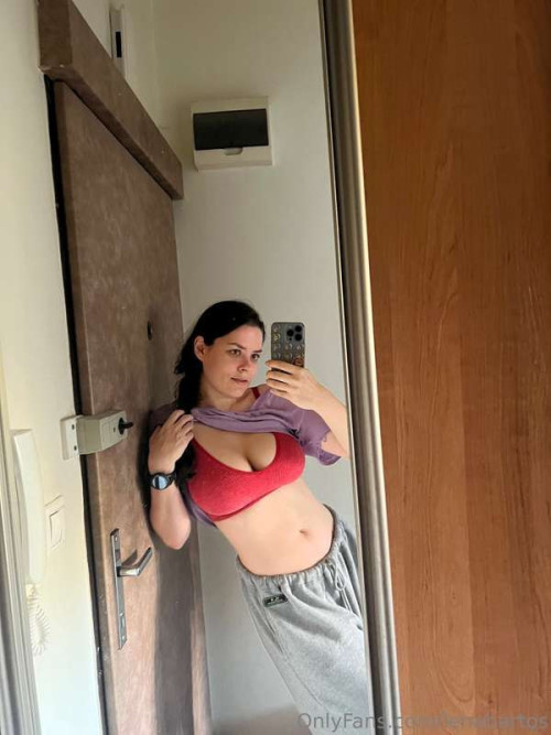 93d497c2df8e445c4c99ef99e3371ae4