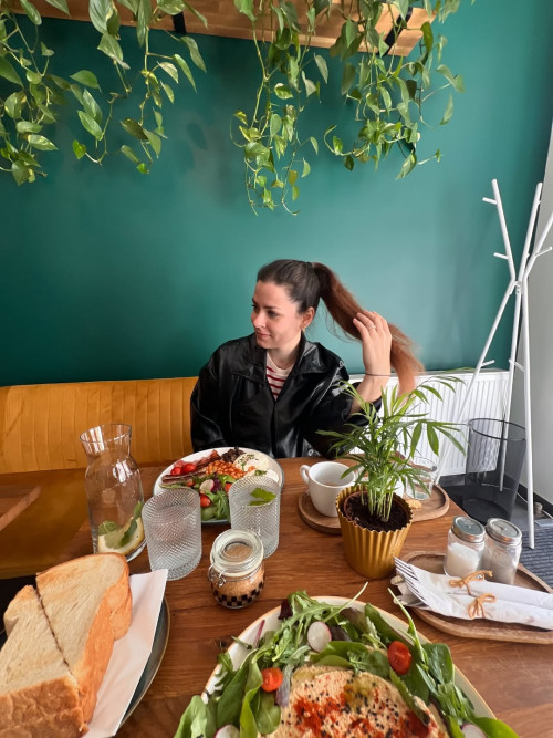 ad4caef9d17e4601210f3a1511ab0492