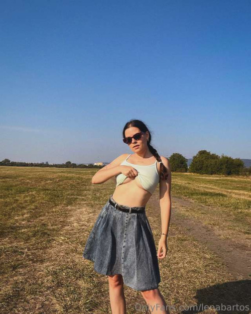 b6440512f2e547862c31726f1a566fb4