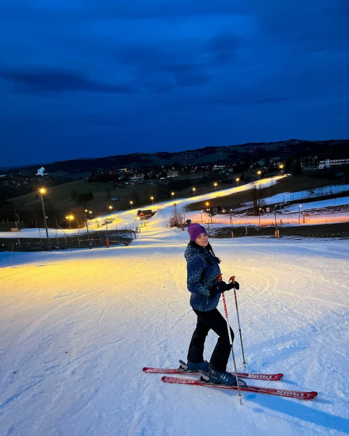 c4e0de14f44018e2acc0f18028d45e4c