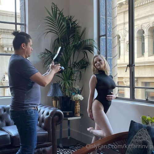 d4142bb080893e7b0b0936d3cc77d353