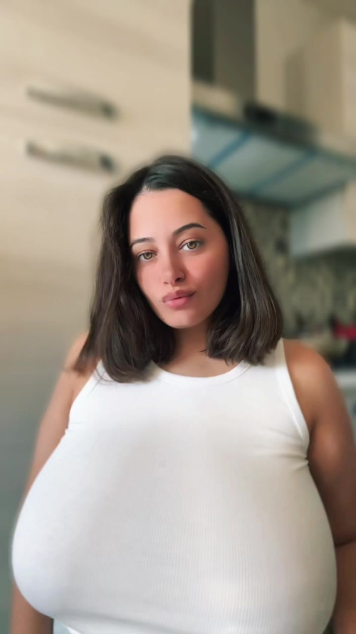 2adedf8055b4d17808359a0b3cc0791e