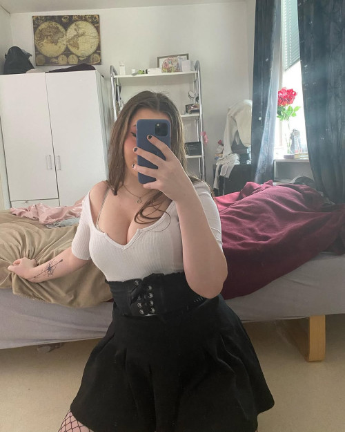 0a7990fd3360d23db0c6c062880deff0