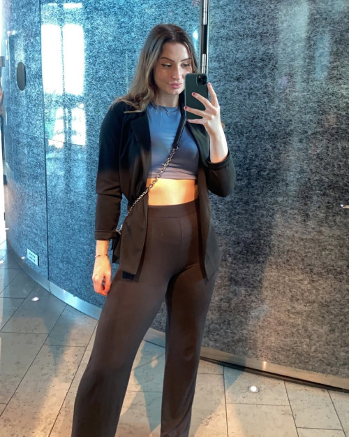 18d1bc4cace0f3d7a719fc54b5d84211