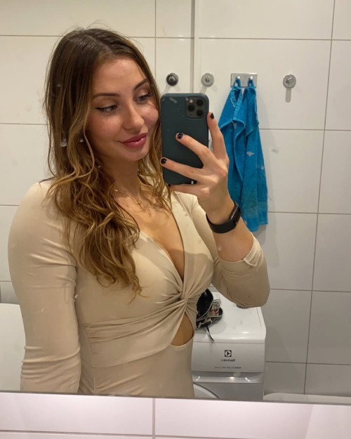 55862a6f734e1f4f91b8fbd84f33def4