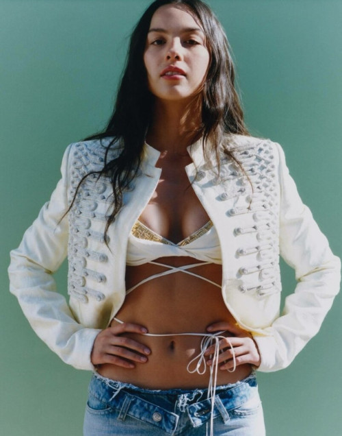 d2241ead9450b2a1d3aa0b0a84df234e