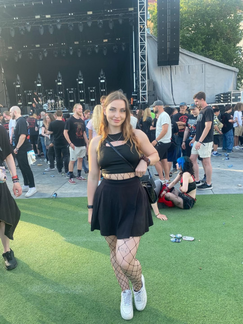 f976c7fe23a1e51abb7fe86dc7cdb237