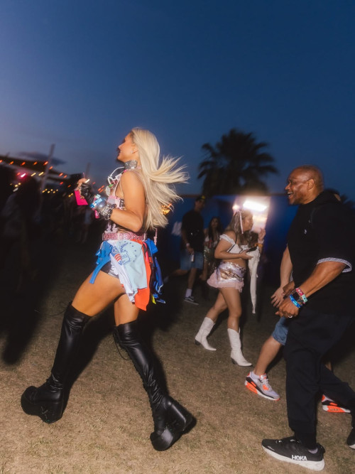 09397a7a20c831d803baa563ba6373de