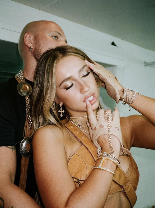 63fc6c554d4a7078ba43581d2bb0ddba