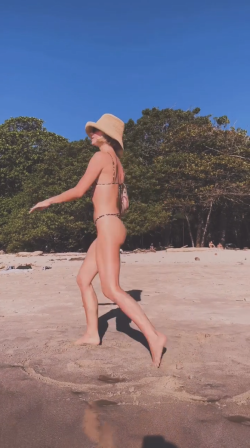 d8d44c3a943109ff2cb424fec993b0f3