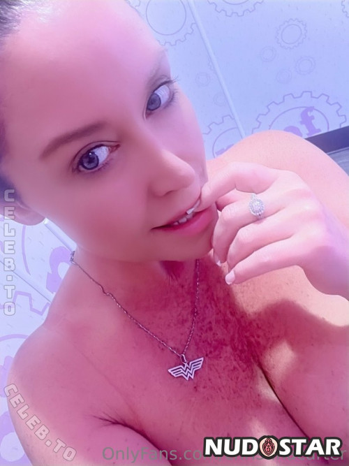 62c0dc4fec444867ba66c67fb78582eb