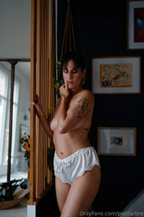 21c31fba2b7e00212e7398178ca34ff1