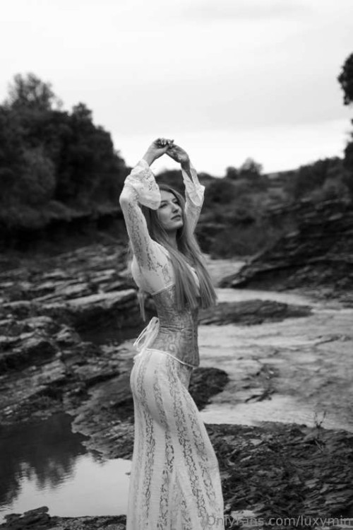 7055d389f7eb1572bb0a8d36cb3fc80a