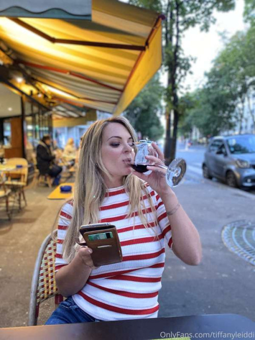 9da057aba680b89fd9b73d18480424af