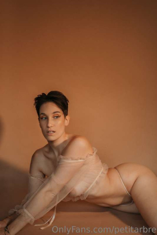 e99dd4dc77d4942fbe1bb7f5cc5fdb52