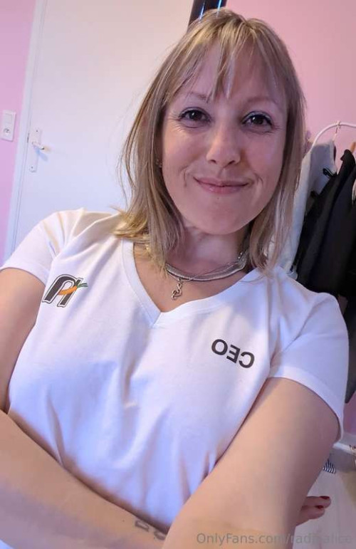 01de17c4e847db2ce7e12d25f9f6a907