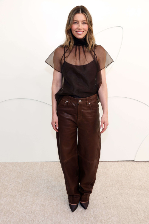 158e1ef55eecb1564f9cbdf40c1dac0b