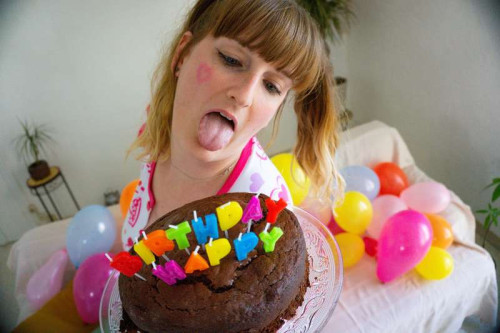 2b598570ff1412146a7c89384e6a5596