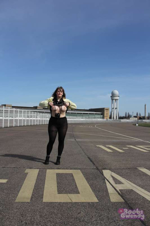 3de2e3384244e5c5fdfdee9b63130826