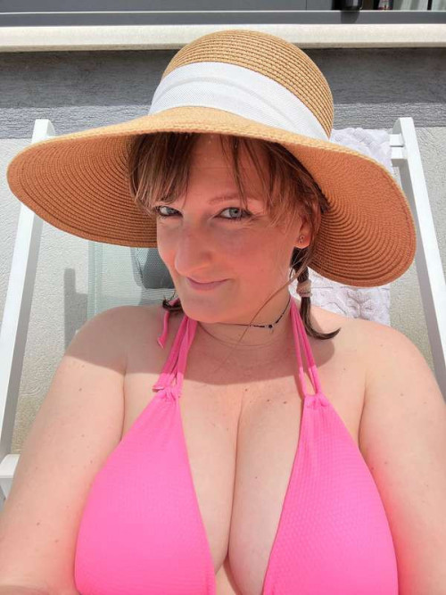 562d781b7e5055ce189230d14bbe76f4