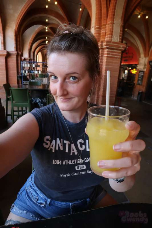 5ae63eb387a010dd1004e256ea05e30b