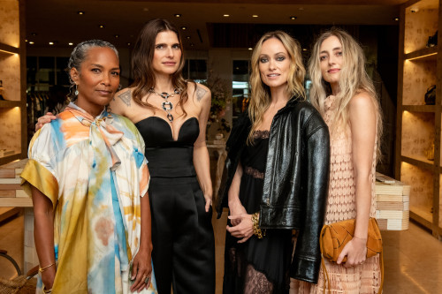 7bfd0d26df0451836b0cff05eb54b21e