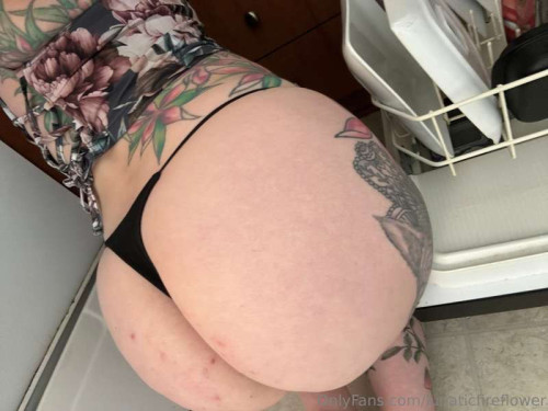 8150e285642b43d3d3764af92074907f