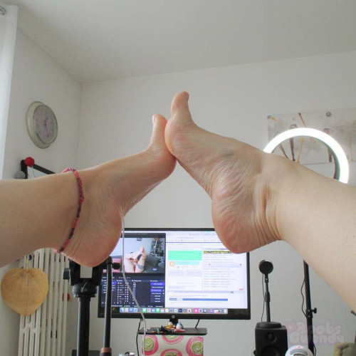 8549252f52a25f5be2e3995739617d39