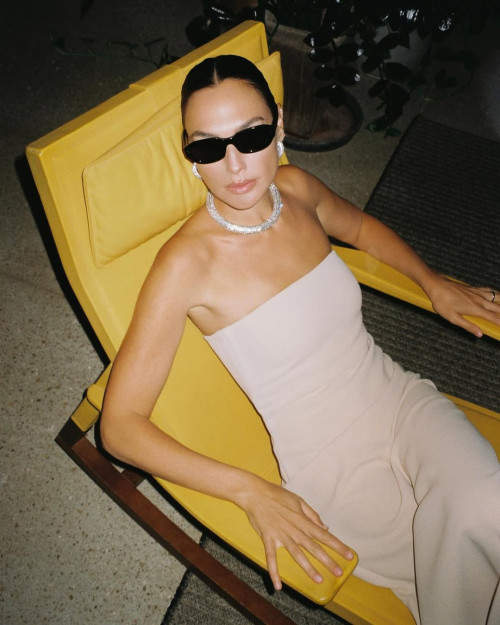 8a0a975e9dbbec4680d5c7834ff9dc16