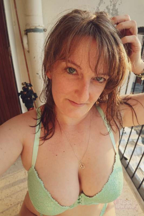 98b373fc49d73dc5b78b70f92f59c148