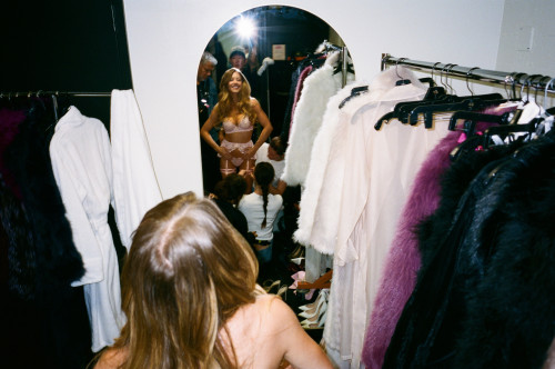 9abc78a5bbae93e3ecdbefc353a755cb