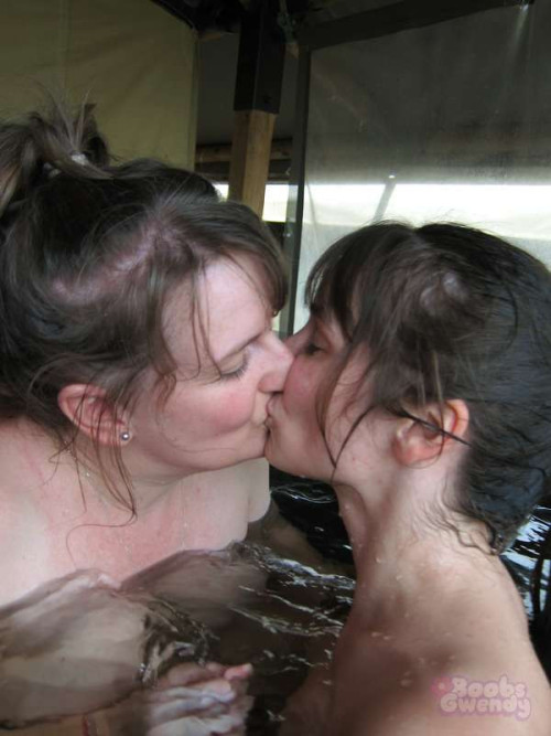 fc28aa43c89e8d7ea2ca0fb228b0f15b