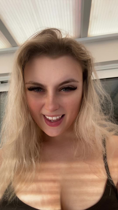 169037be28e73fa7d2765e22c43fdfe9