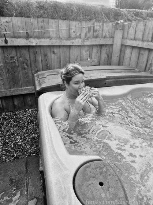 2dbb5b11b755bd574c14bca46e74a246