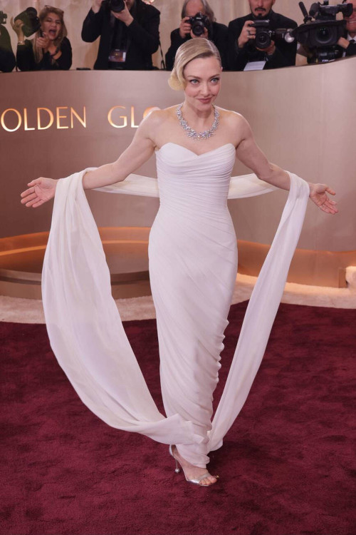 7dc414fc17f2c46e201e8fd71ffc4353