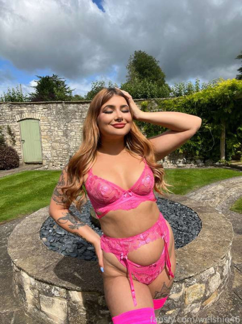 8d981efb3ee8dceaa342c5d48bfebc8d