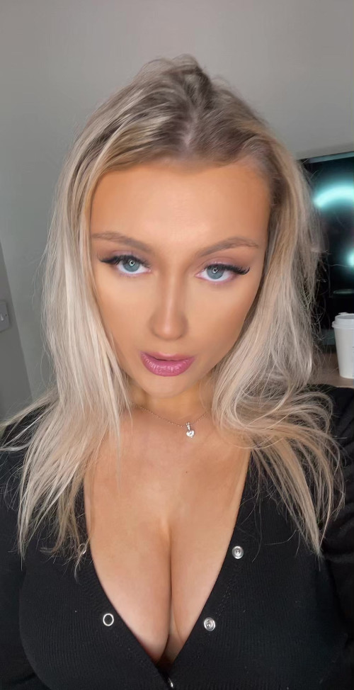 d8cec51a9e9cc2c4aaa9967127812463